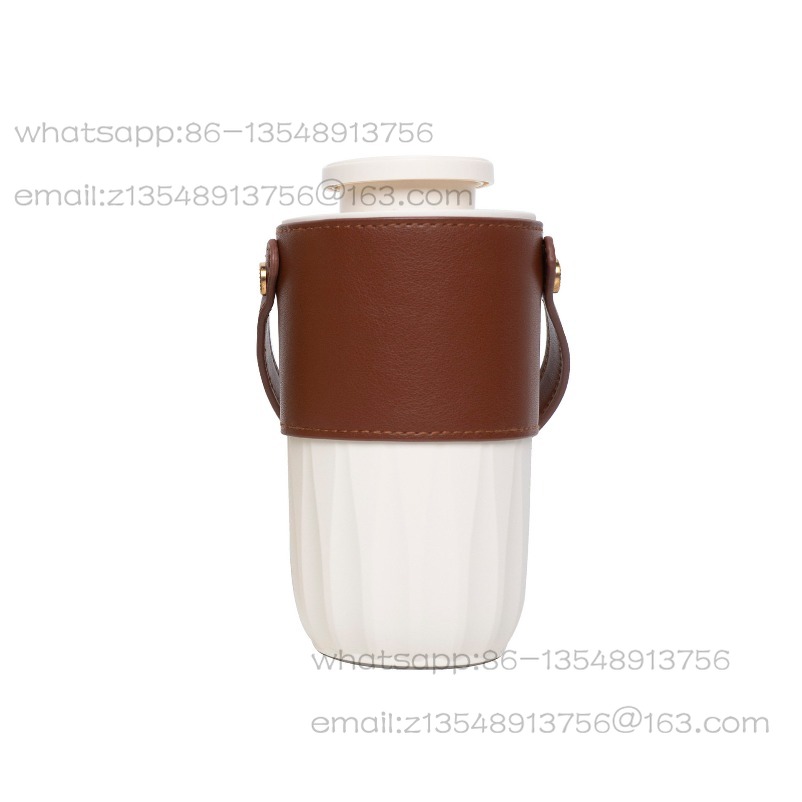 新しい車用芳香剤マシン、レザーケース、ハンドヘルドロック式香 - Home Fragrance Leather Diffuser のレビューと価格